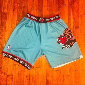 Mitchell & Ness NBA Authentic Shorts Vancouver Grizzlies Road 1995-1996